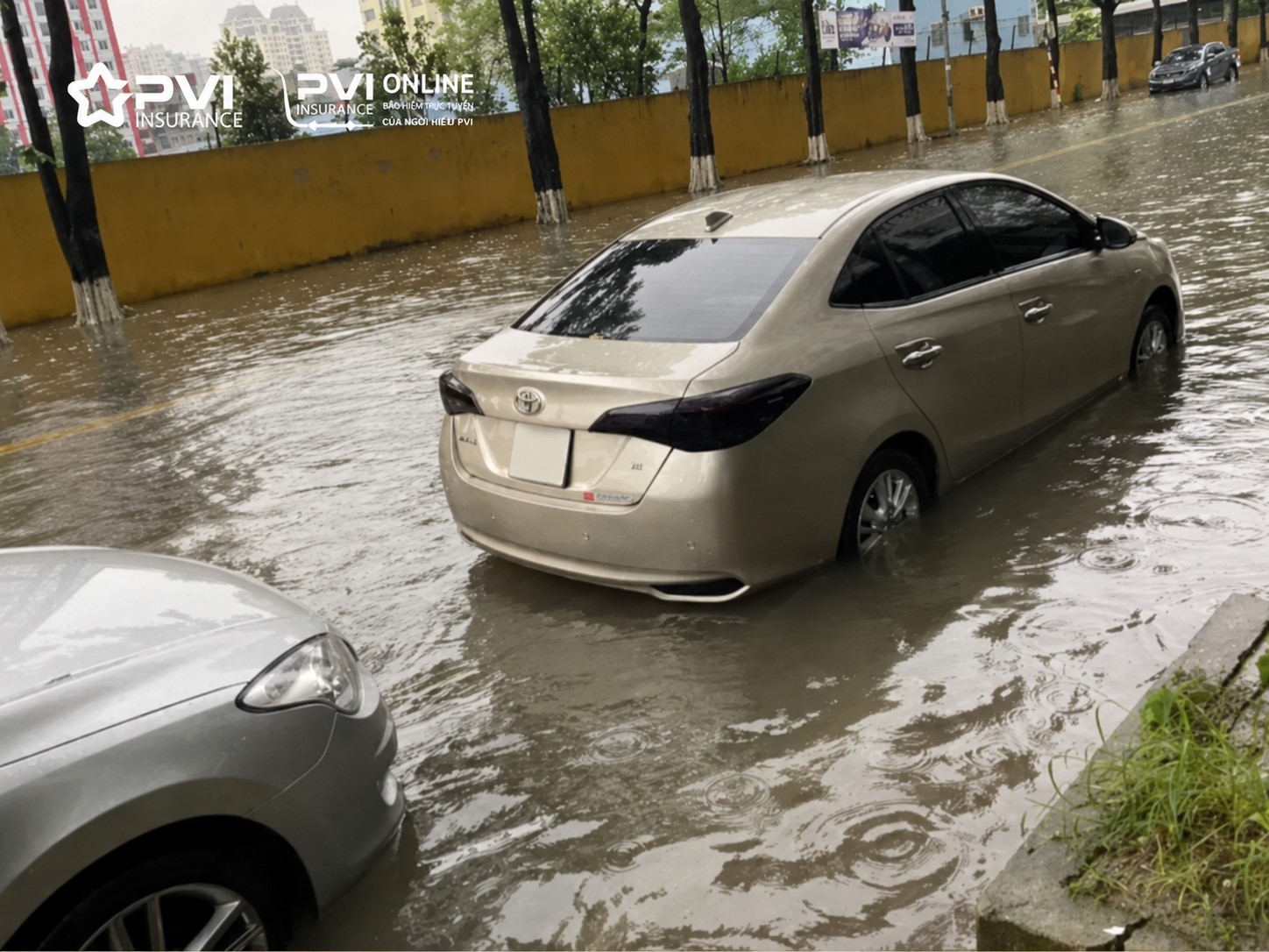 kinh nghiệm lái xe qua vùng ngập nước